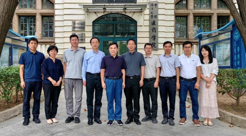 广西医科大学药学院一行来院交流访问
