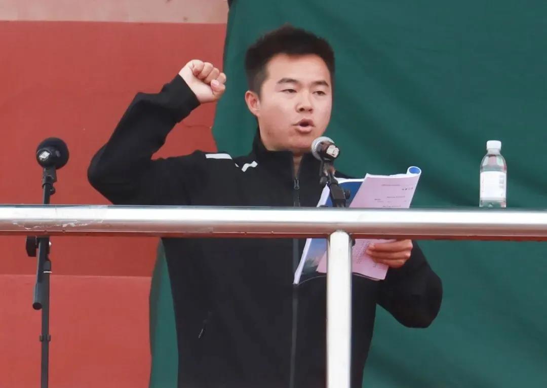 校运风采多绮丽 医药师生展英姿